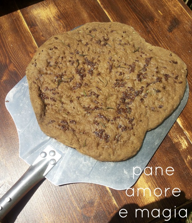 focaccia-nera_sfornata